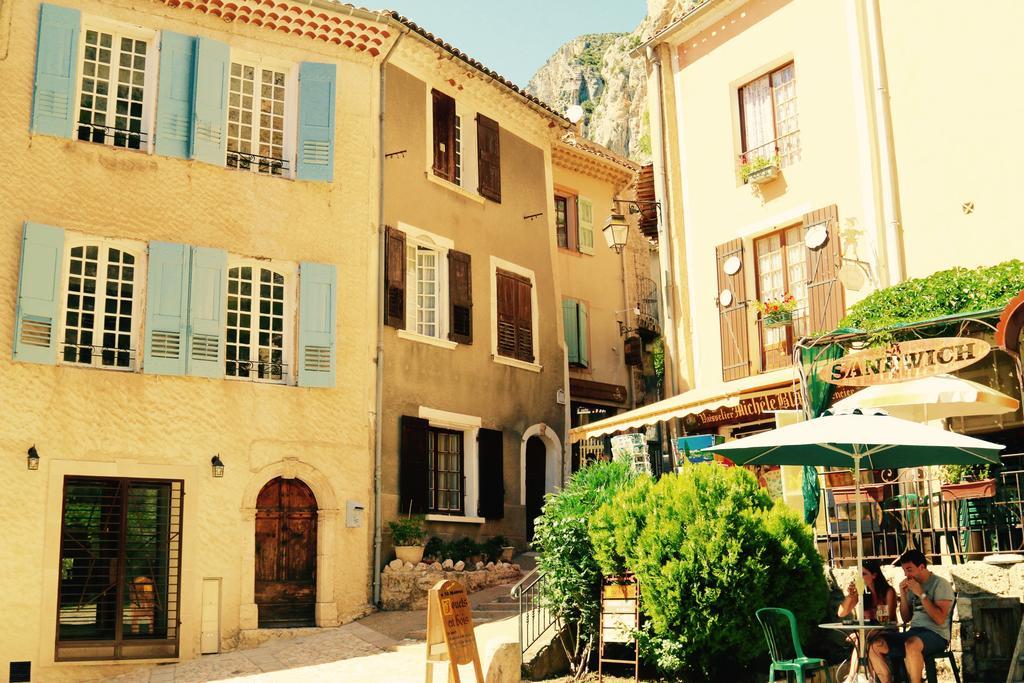 La Bonne Etoile - The Good Star Apartment Moustiers-Sainte-Marie Room photo