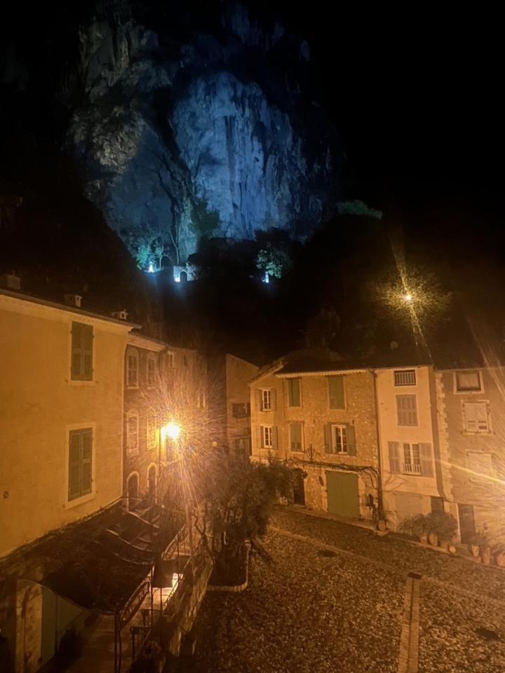 La Bonne Etoile - The Good Star Apartment Moustiers-Sainte-Marie Exterior photo