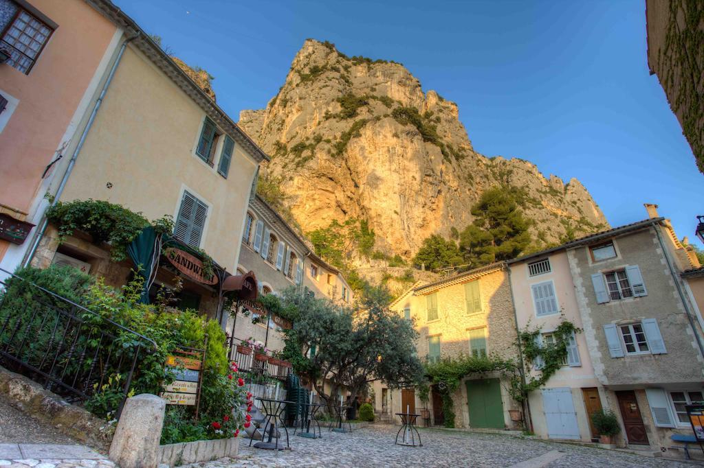 La Bonne Etoile - The Good Star Apartment Moustiers-Sainte-Marie Room photo